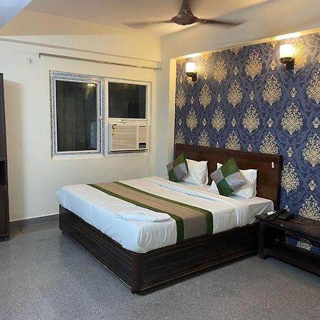 Hotel Dream Taj Family Rooms 200Mtr From Taj Mahal Agra  Exterior foto